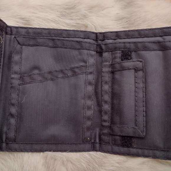 Wallet good condition - Picture 2 of 3